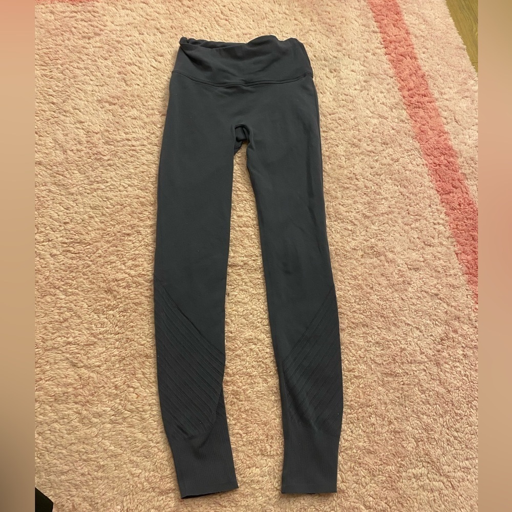 LULULEMON Blue Grey Mesh Design Leggings - Picture 6 of 6